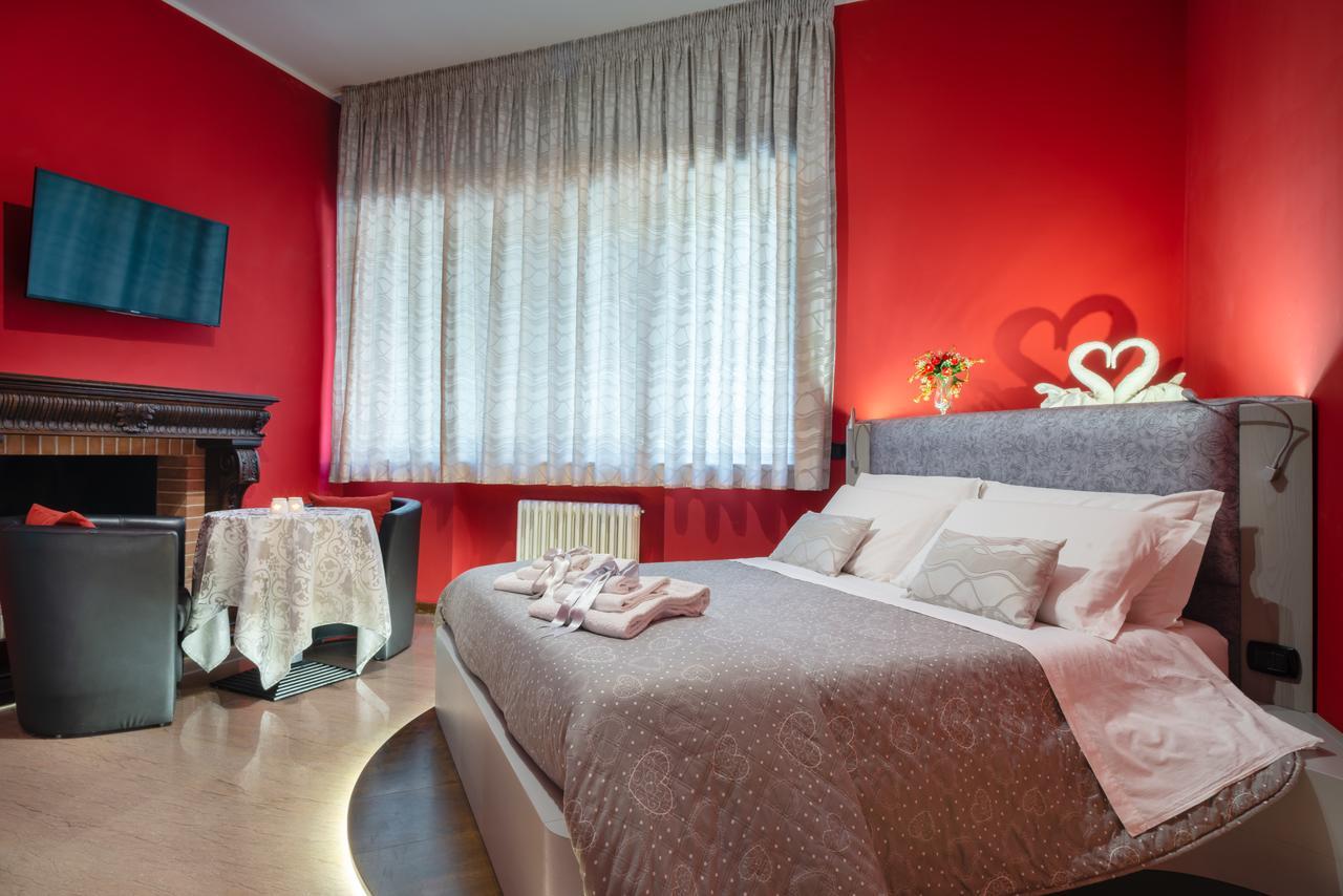 Villa Domus Salento Suites & Rooms Con Parcheggio Privato In Loco Lecce Exteriér fotografie